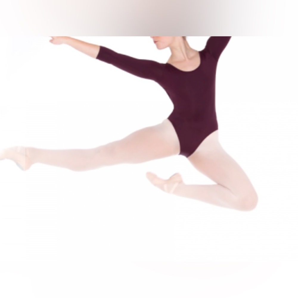 Brand new Russian Pointe Burgundy Foundations 6 3/4 sleeve leotard. Size: XS